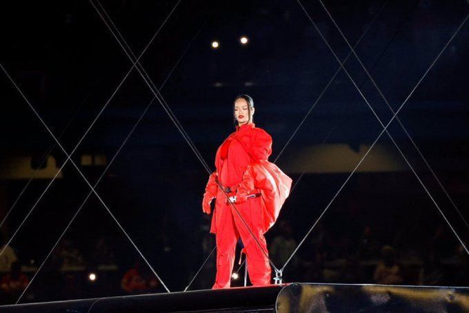 Rihanna's Super Bowl Performance Gets Over 100 FCC Complaints