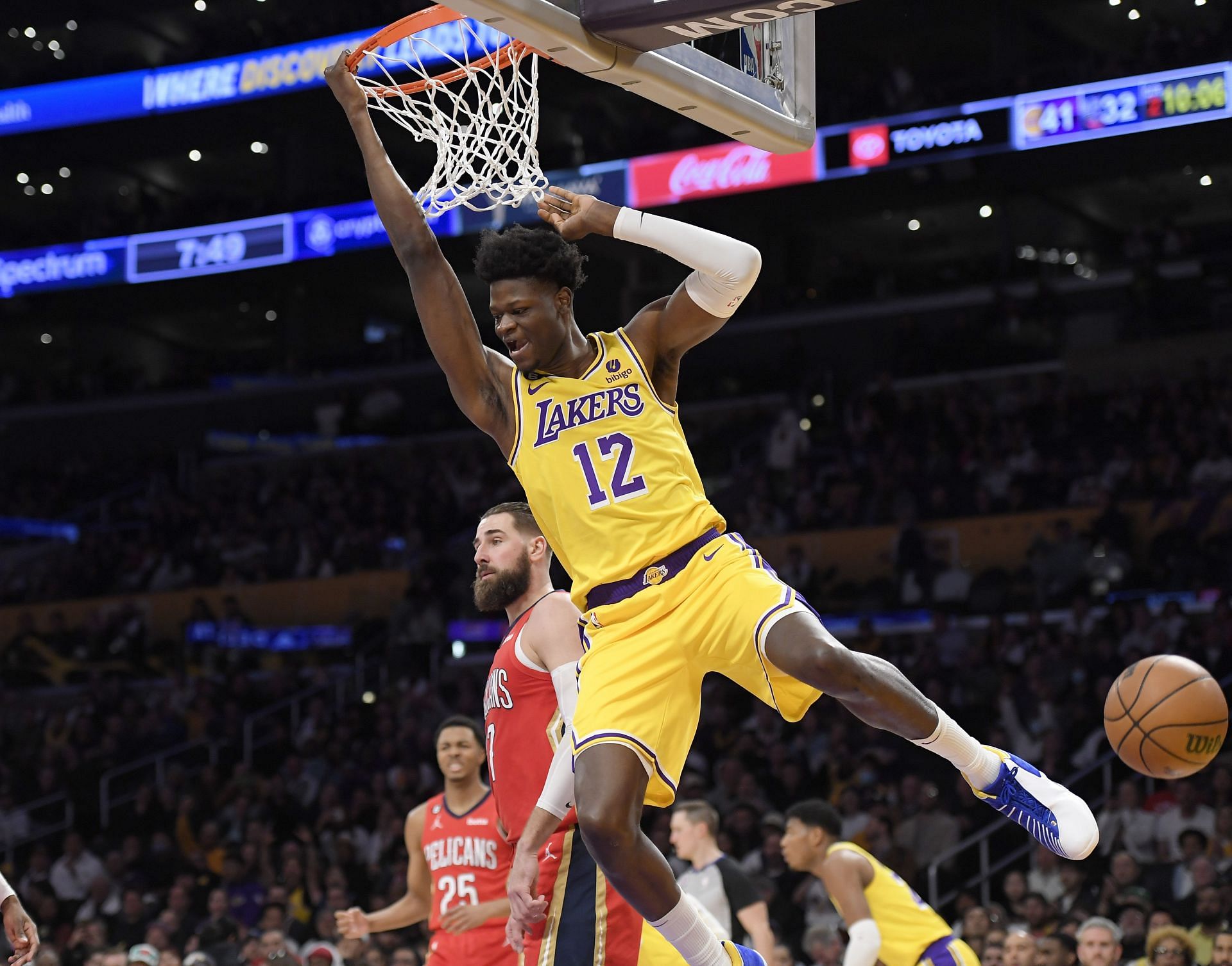 Orlando Magic trade Mo Bamba to Lakers for Patrick Beverley: NBA