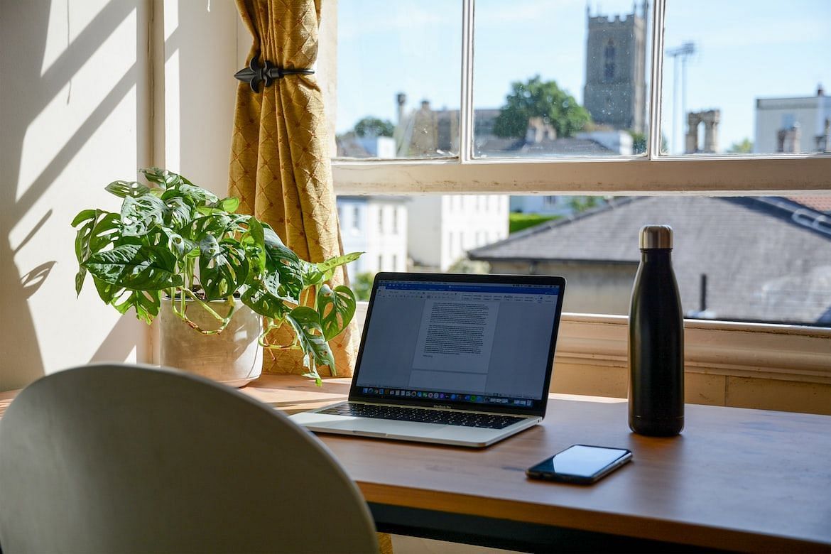 Ways to improve mental health while working from home (Image via Unsplash/Mikey Harris)