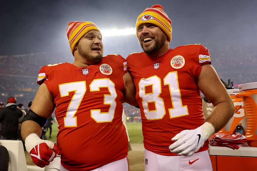 Chiefs' offensive lineman welcomes twins on Super Bowl Sunday