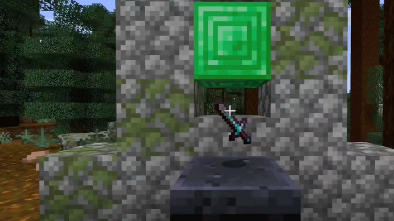 Minecraft player creates data pack to add trims for tools and weapons