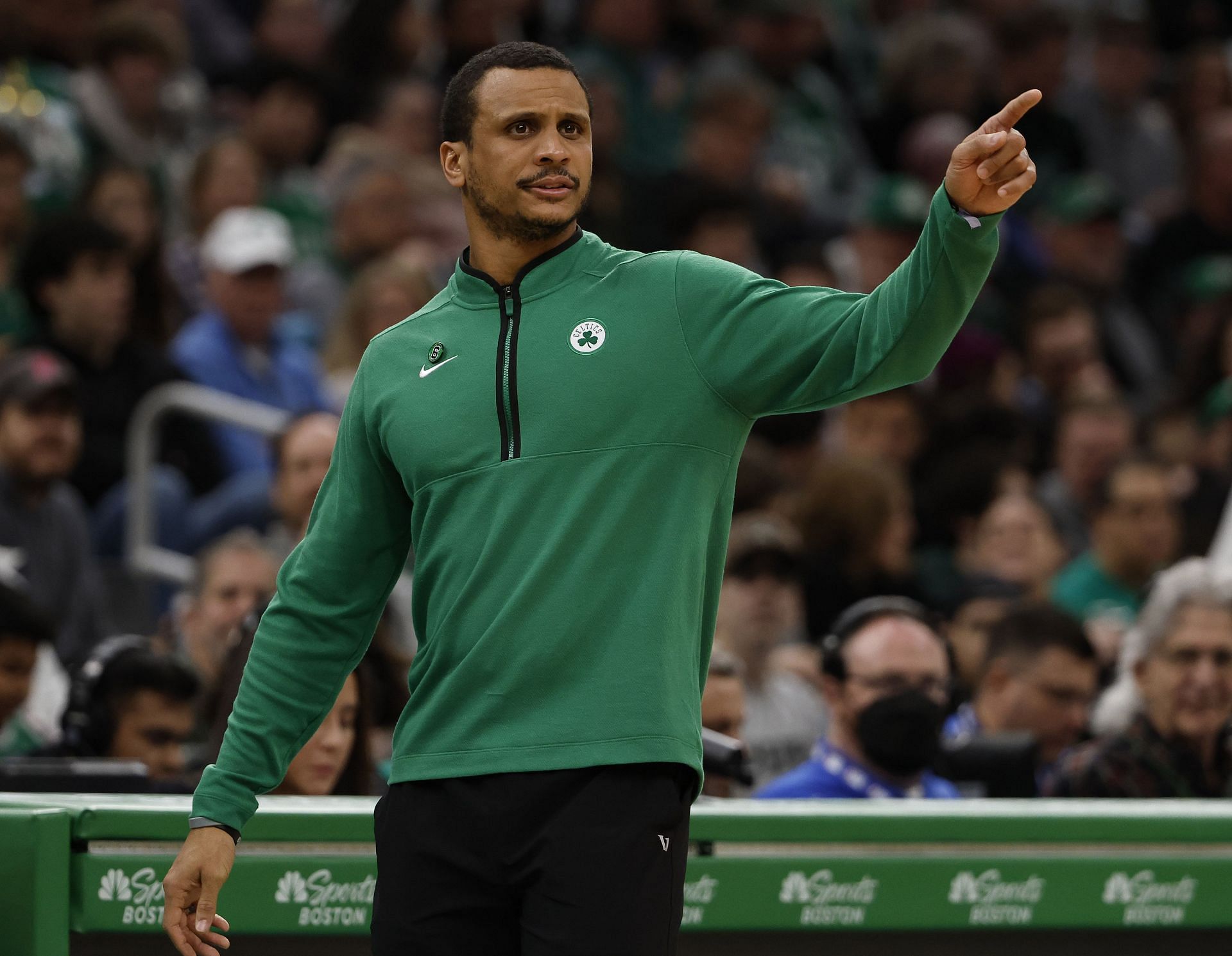 Joe Mazzulla's net worth and career earnings: How much does the new Boston  Celtics head coach make?