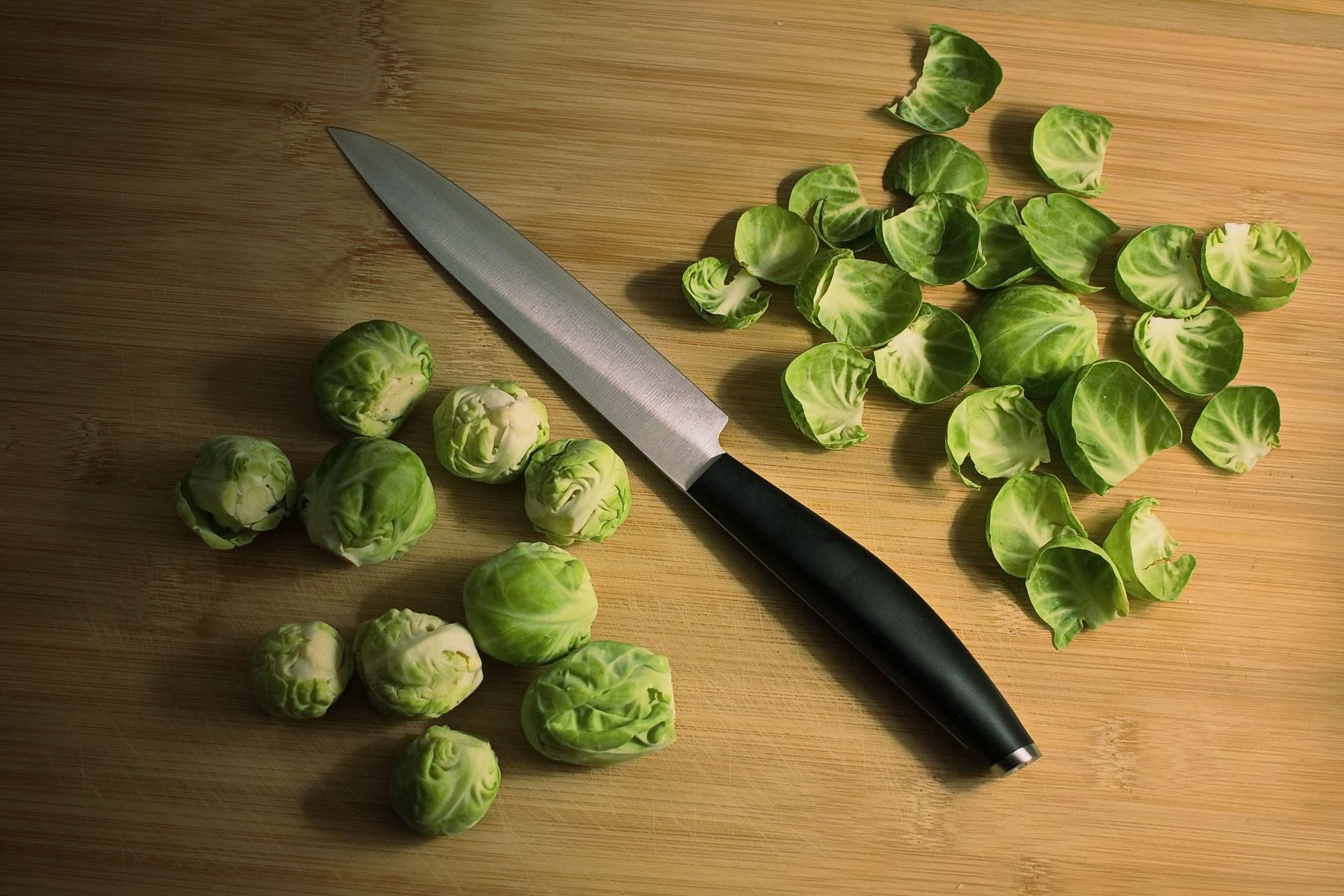 How many calories in brussels sprouts? (Image via Pexels / Damir Mijailovic)