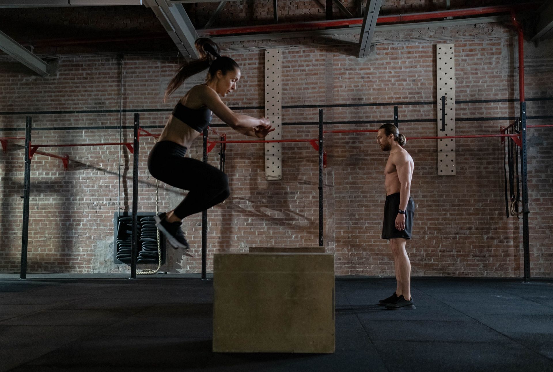 Box jumps are one of the best plyometric exercises. (Image via Pexels/ Cottonbro Studio)