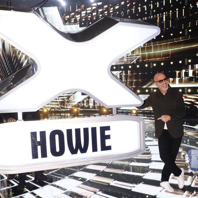 Why did Howie Mandel press the Golden Buzzer for Light Balance Kids on