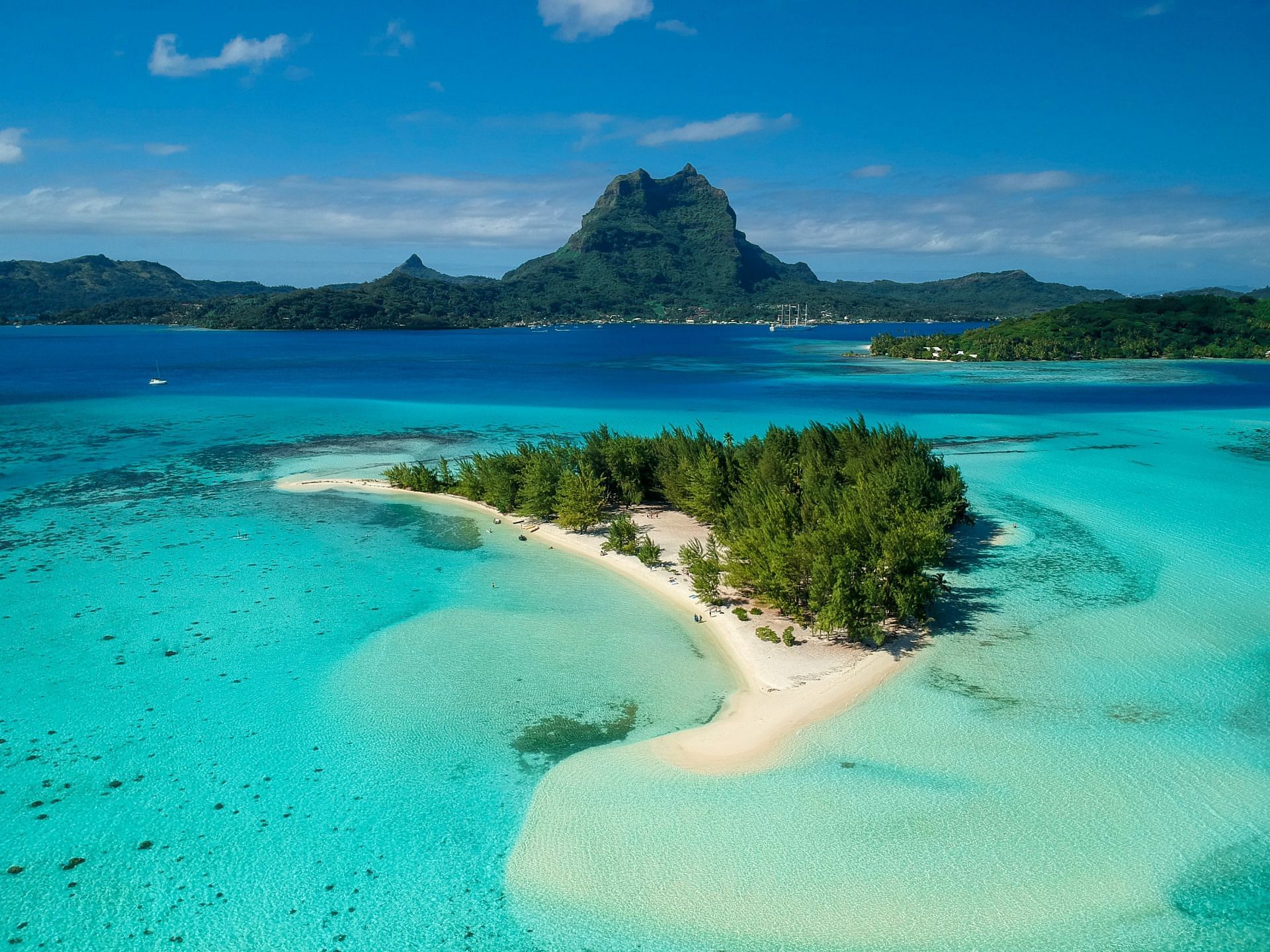 Bora Bora in French Polynesia (Image via Tahiti Tourisme)