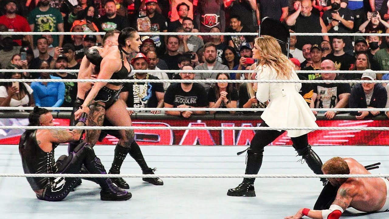 Rhea Ripley could pin Beth Phoenix at WWE Elimination Chamber 2023.