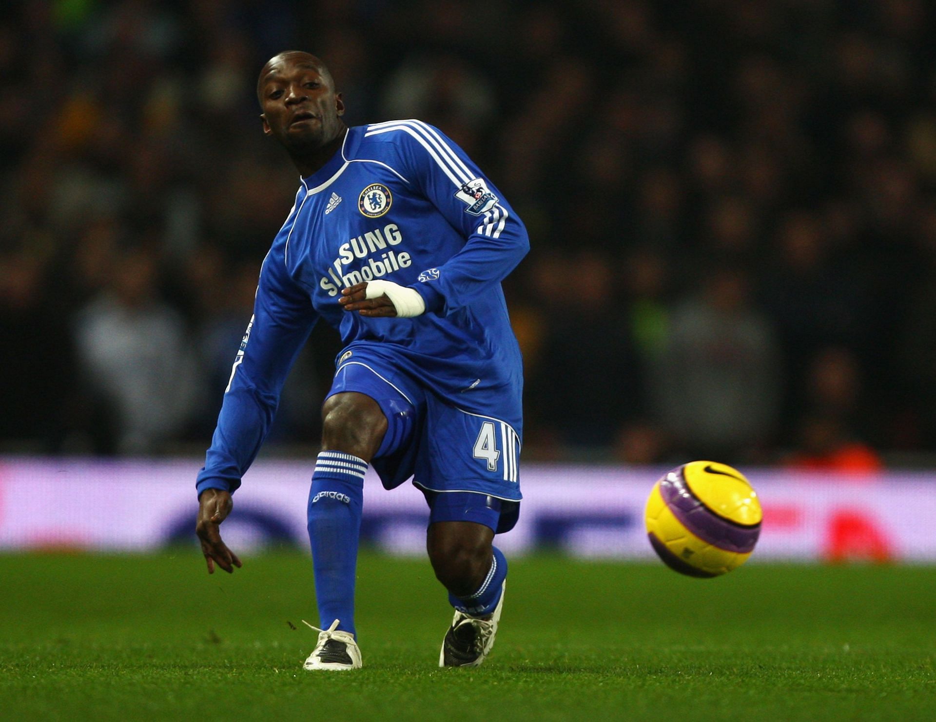 Claude Makelele in action