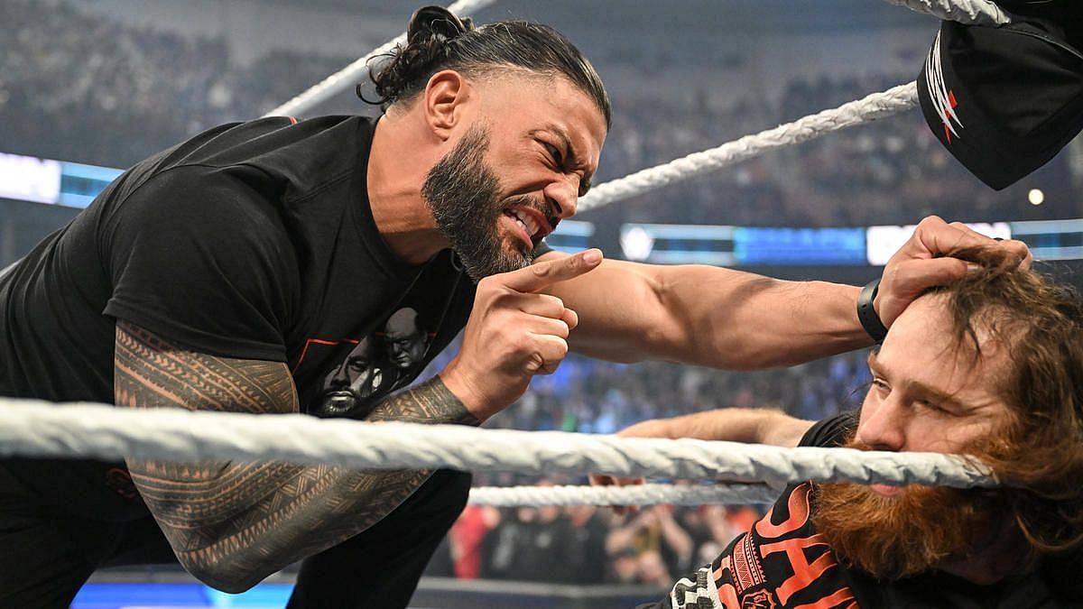WWE Elimination Chamber 2023 में रोमन रेंस और सैमी ज़ेन का मैच होगा  