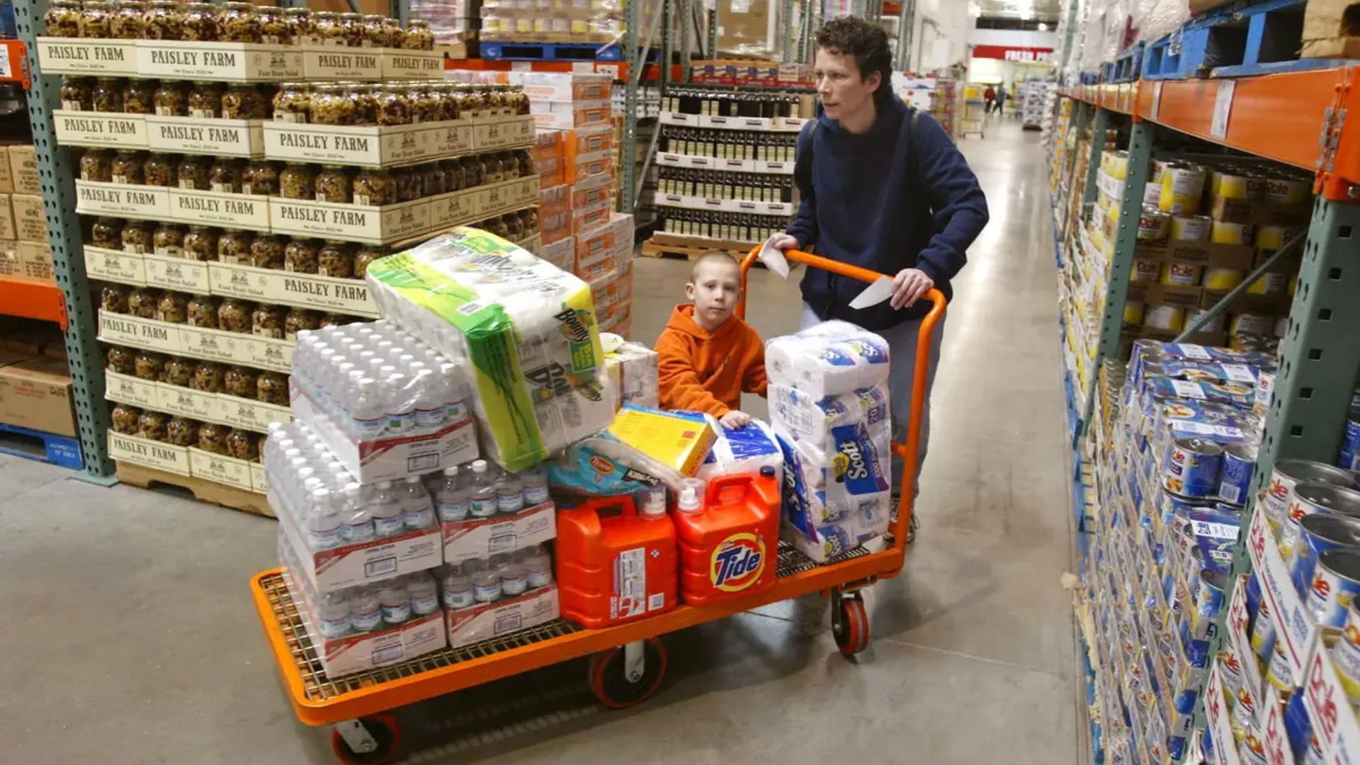 Costco offers limited-time deals on groceries and electronics (Image via Tim Boyle/Getty Images)