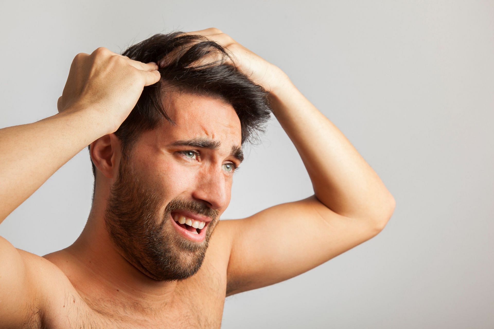 Treatment for scalp eczema is widely available and if severe, needs immediate attention. (Image via Freepik/ Freepik)