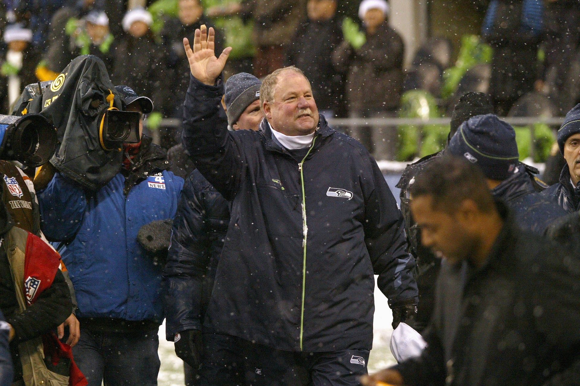 Mike Holmgren at New York Jets v Seattle Seahawks