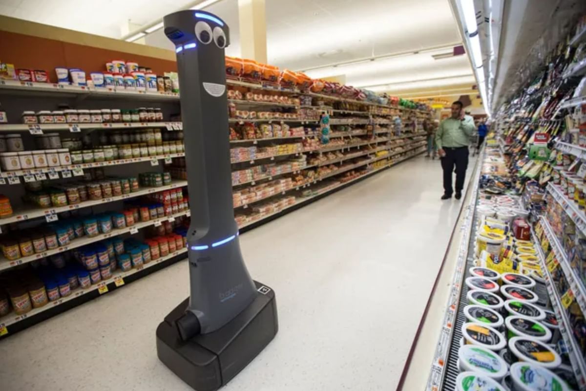 marty-watch-marty-the-robot-escapes-a-grocery-store-sparks-hilarious