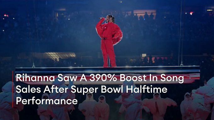 Rihanna's Super Bowl Halftime Show Generates 103 FCC Complaints