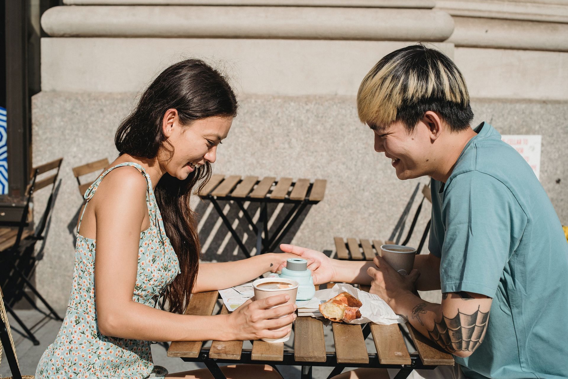 While a light box can be helpful, you can also just go out in the sun. (Image via Pexels/Samson)