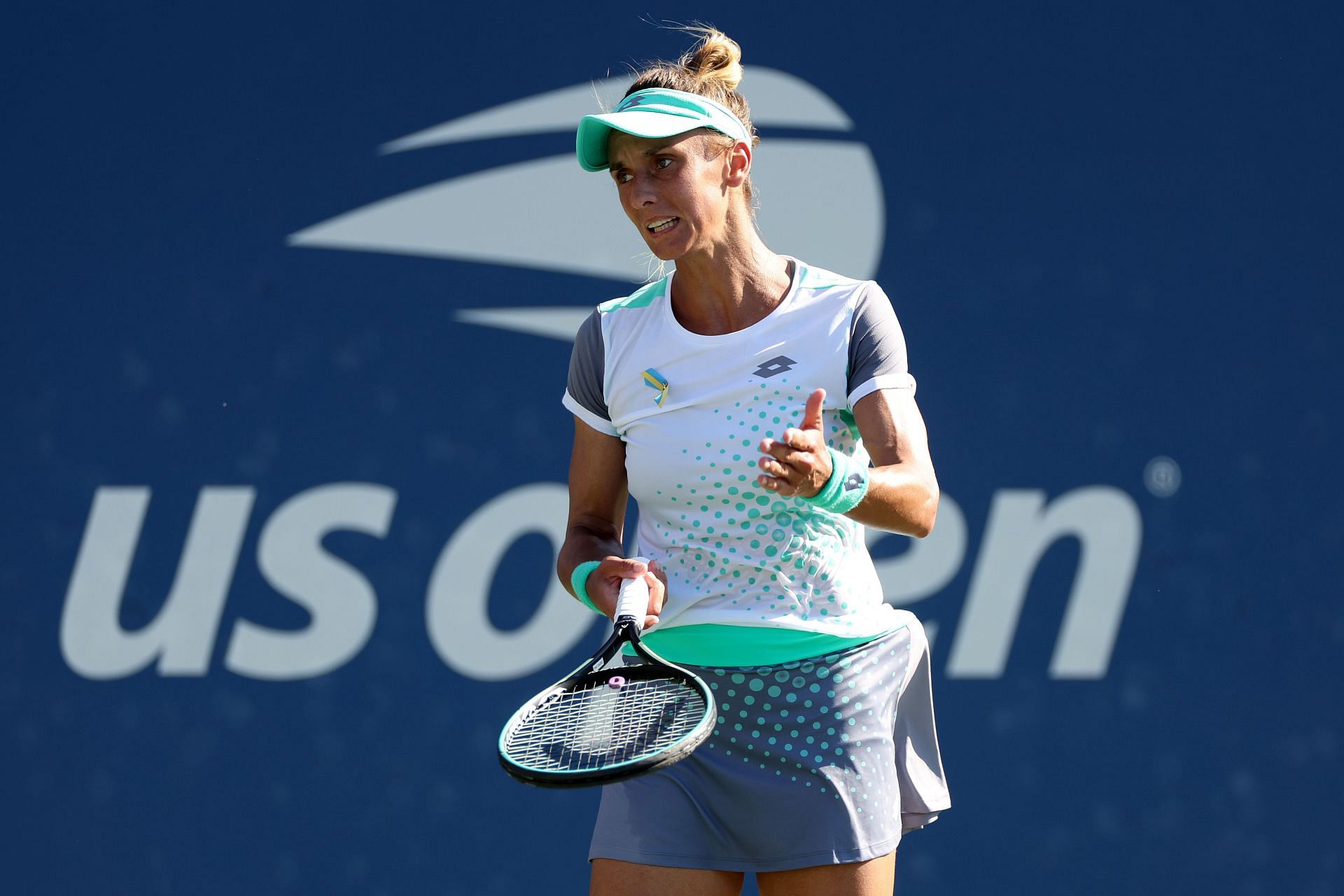 Lesia Tsurenko reacts during a point at the 2022 US Open