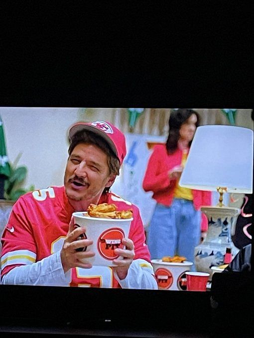 Pedro Pascal wears Kansas City Chiefs jersey in hilarious SNL skit