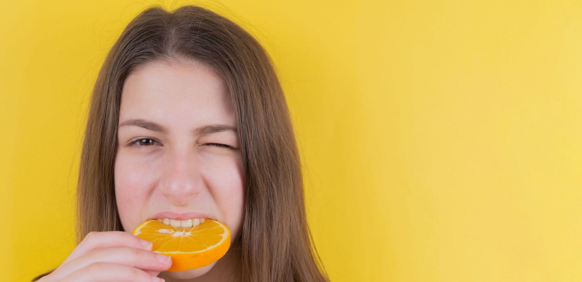 Try lemon bite for curing hiccups. (Image via Unsplash/ Diana Polekhina)