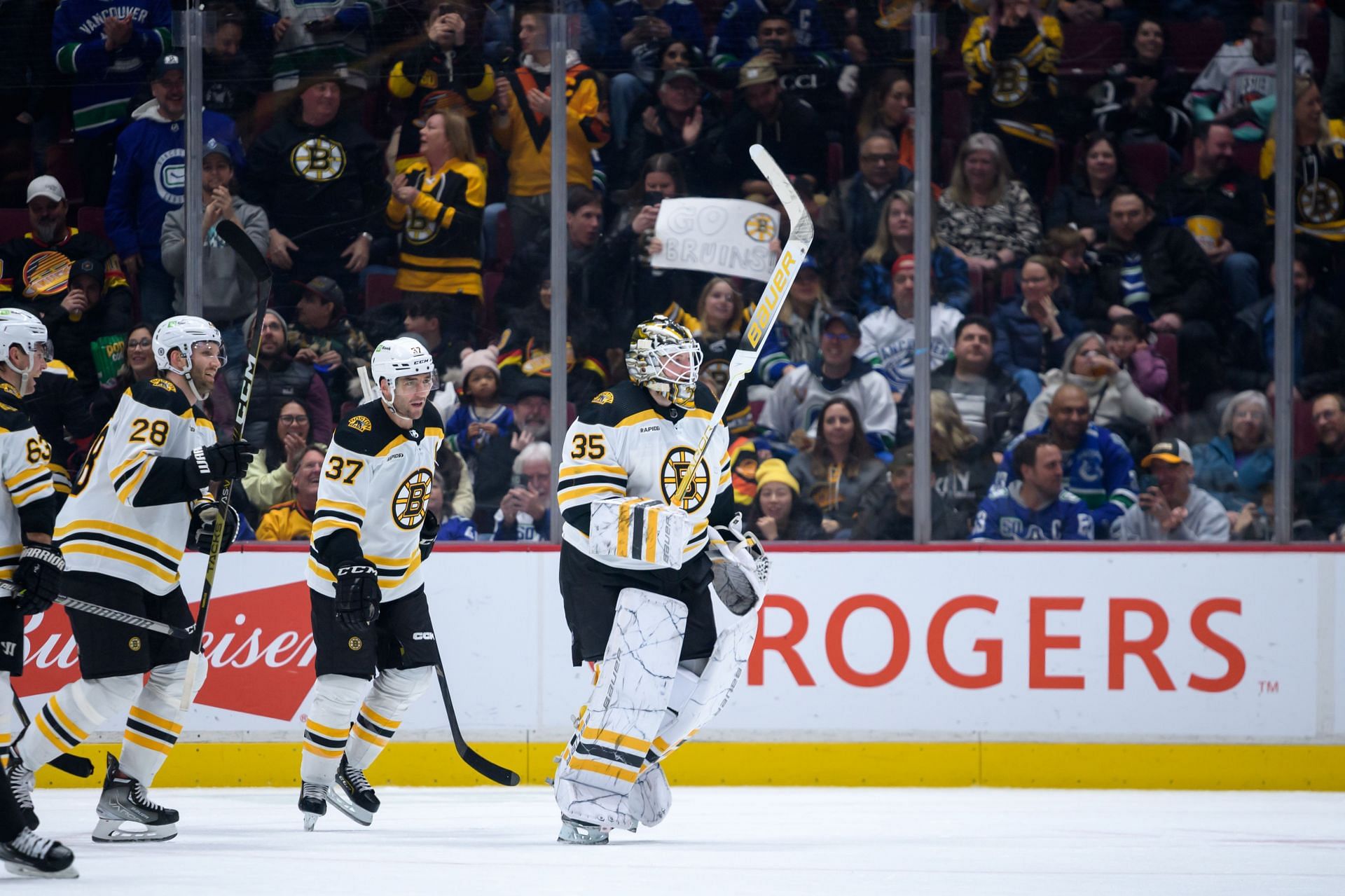 Bruins goalie Linus Ullmark scores empty-net goal in win over Canucks