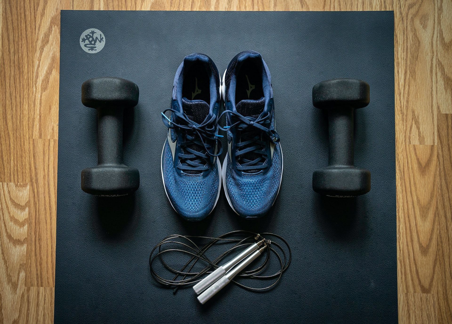 Gym shoes (Photo via Umsplash/Alexandra Tran)