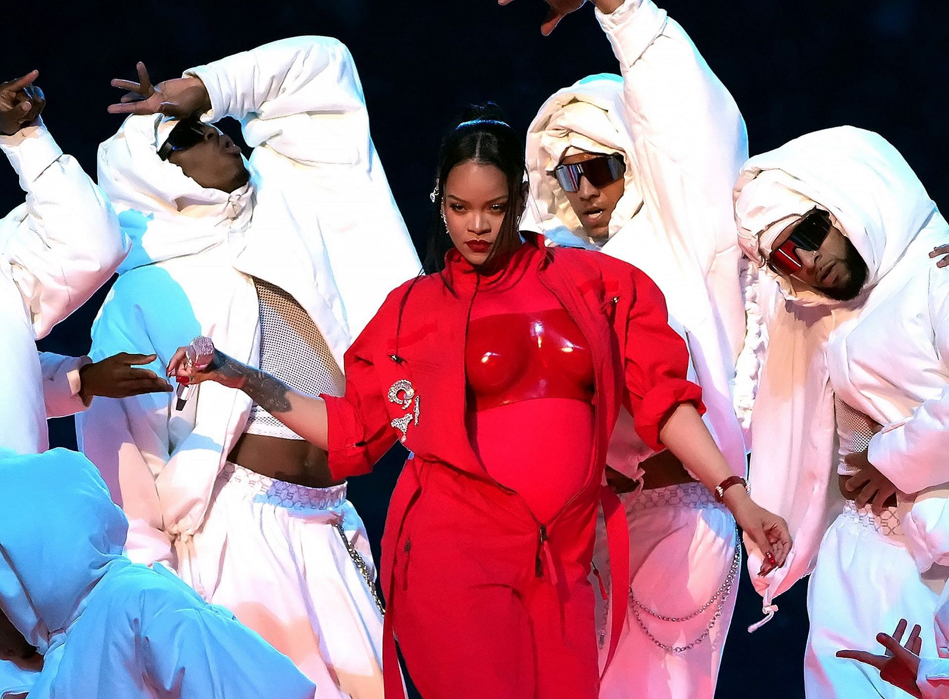Rihanna Did Rihanna lipsync during the Super Bowl halftime show? How