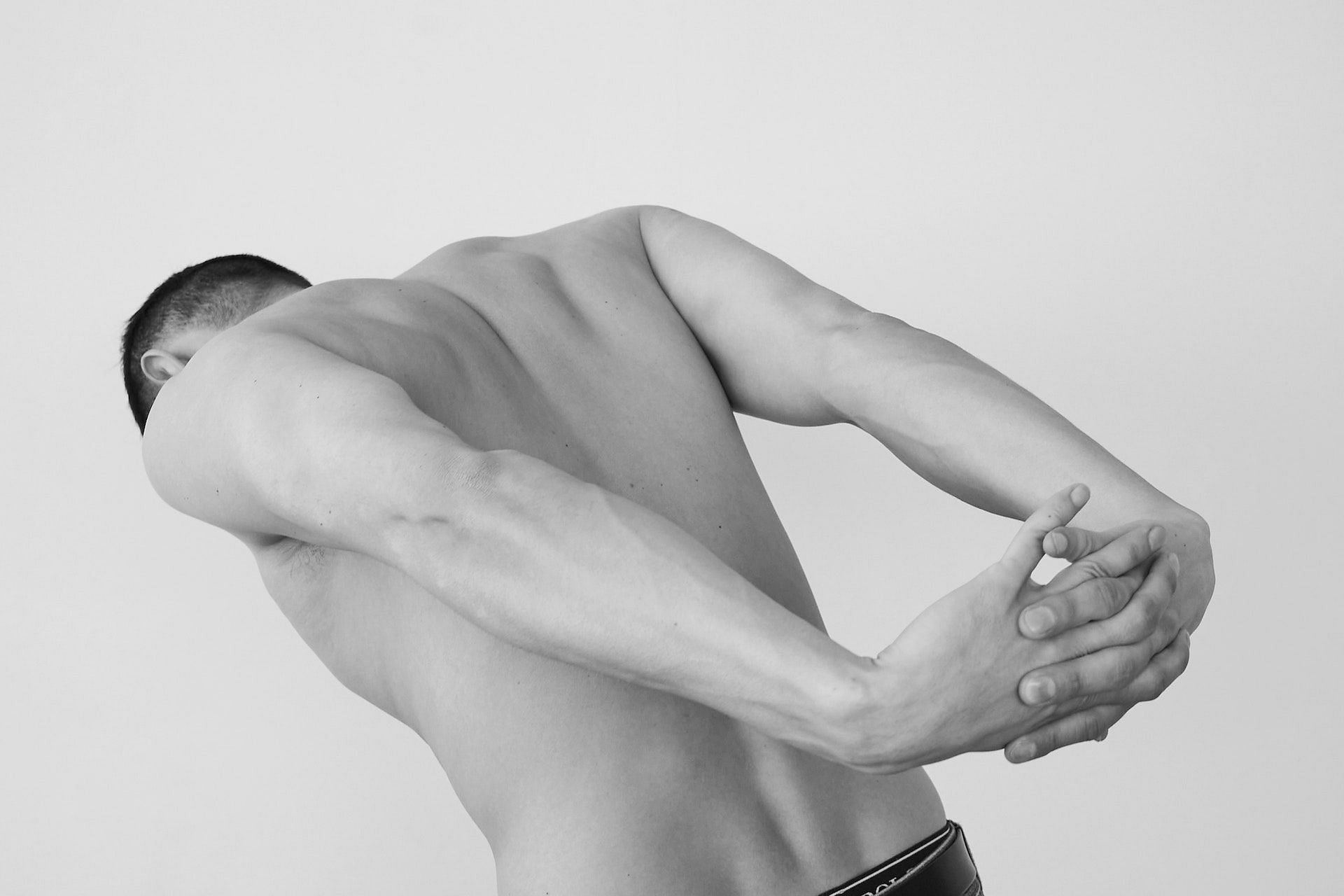 Hunched back can lead to tightness in the chest. (Photo via Pexels/Daria Liudnaya)