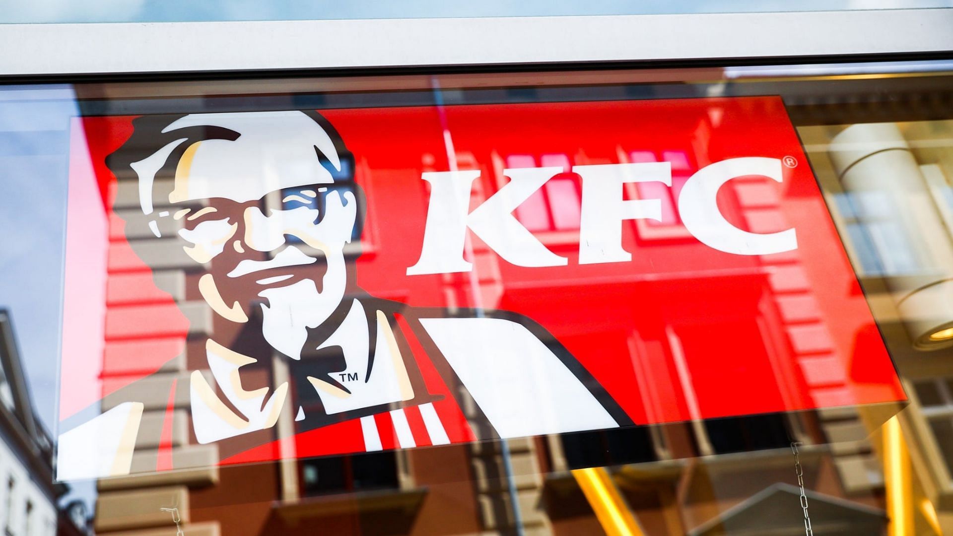 KFC dropped five items off the menu in a bid to simplify the U.S. menu (Image via NurPhoto/Getty Images)