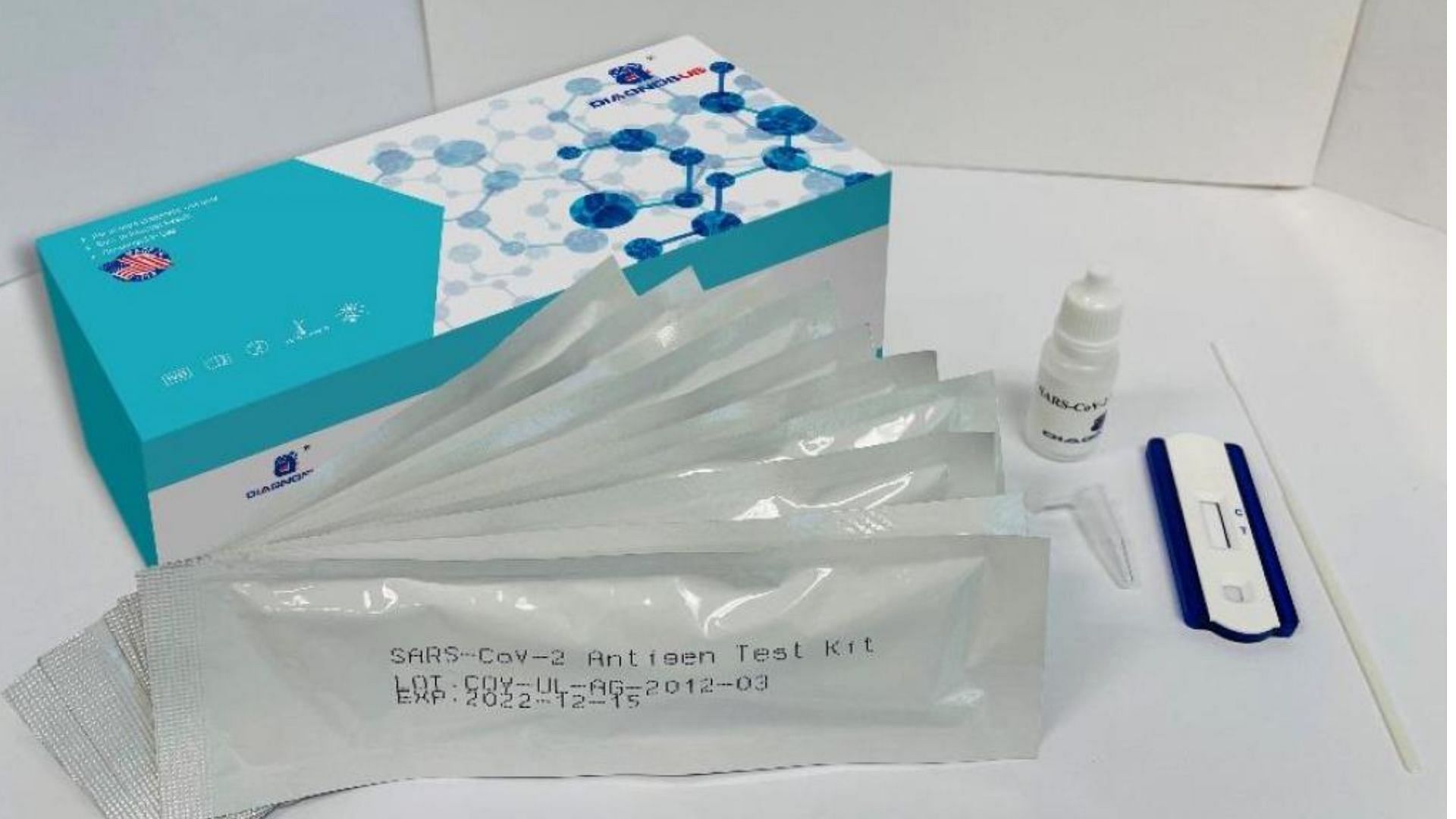 The recalled &#039;DiagnosUS&#039; brand &quot;Green and white box&quot; of SARS-CoV-2 Antigen Rapid Test Kits (Image via FDA)