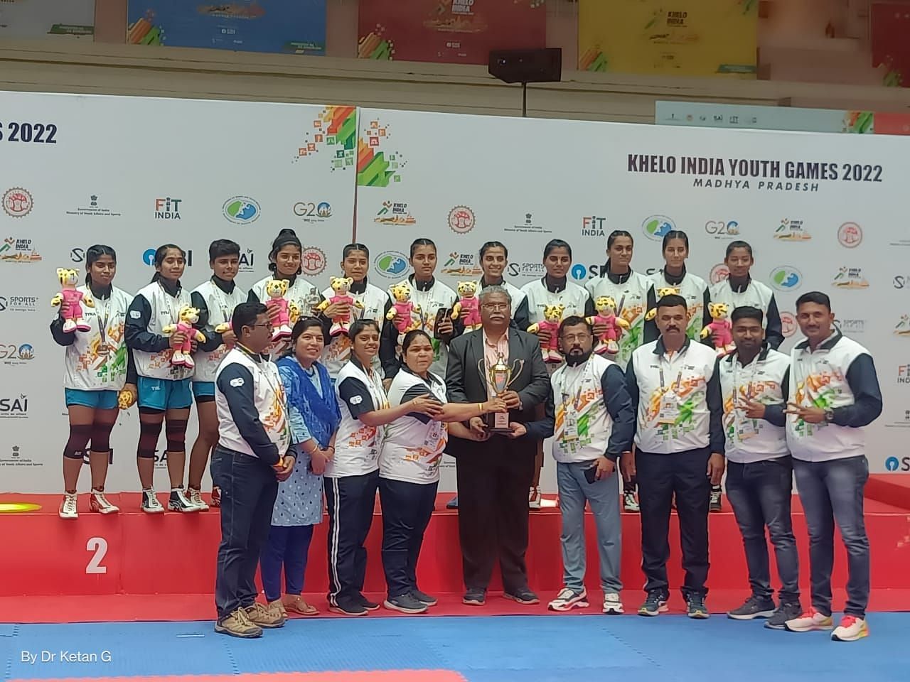 Silver Medalist Maharashtra Girls Team