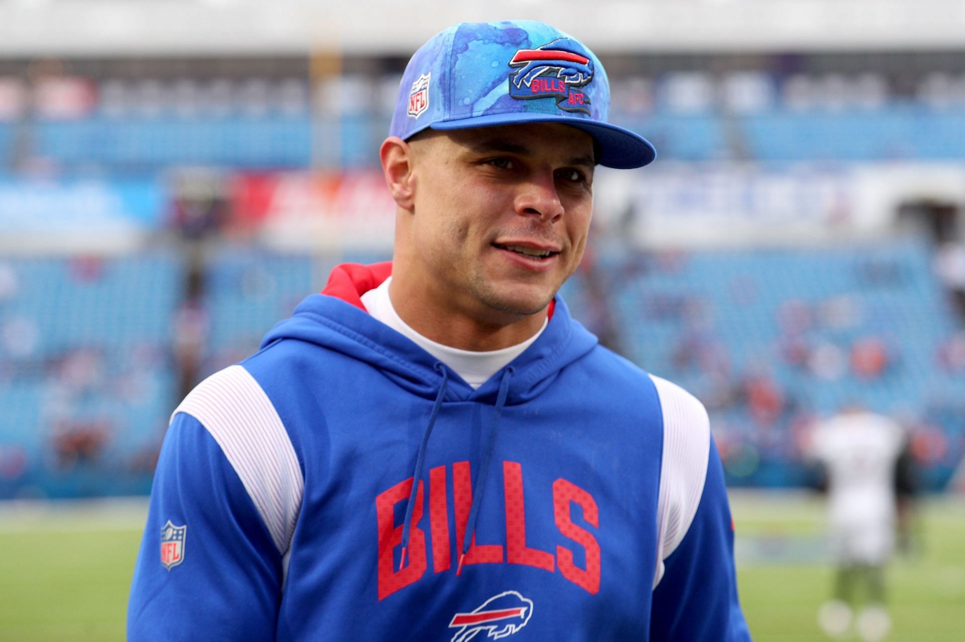 Safety Jordan Poyer agrees to 2-year deal to stay with Bills