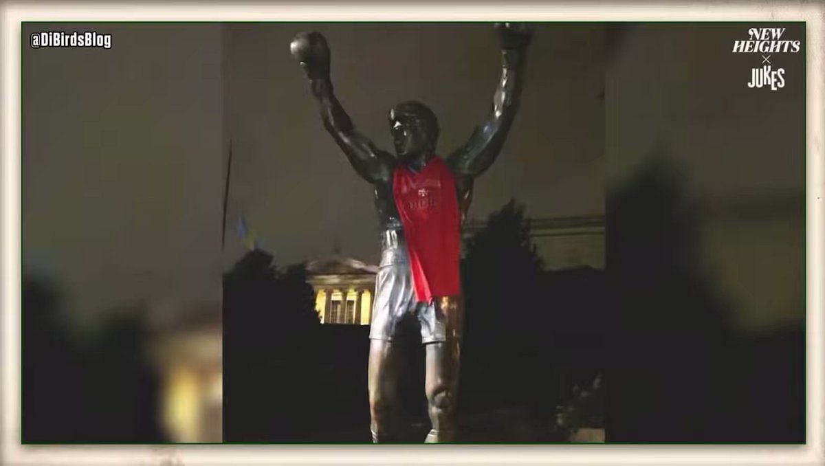 Fans troll Eagles, put 49ers shirt on Rocky statue in Philadelphia