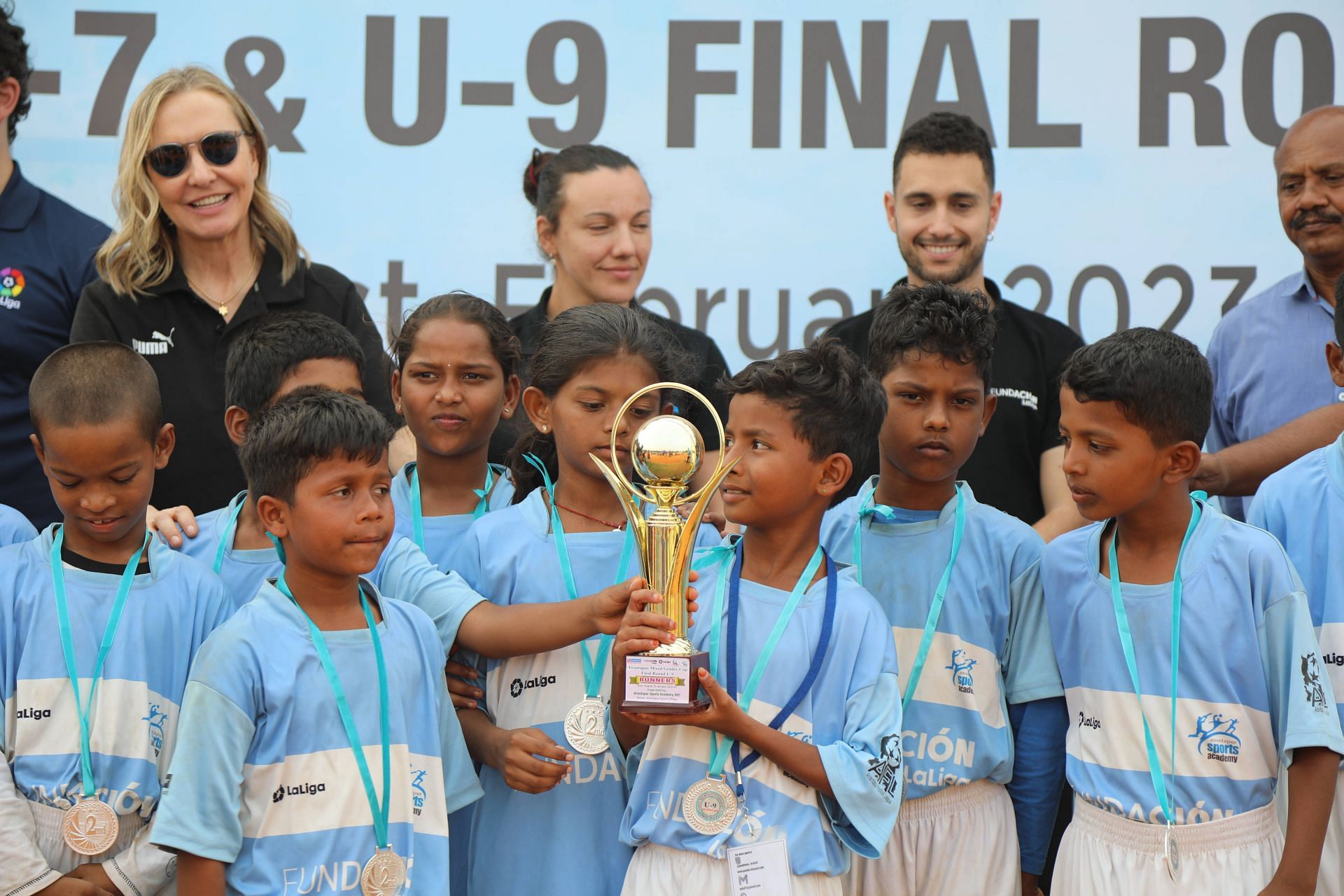 Winners of the Mixed Gender Cup with Anair Lomba, La Liga Ambassador (Image via La Liga India)