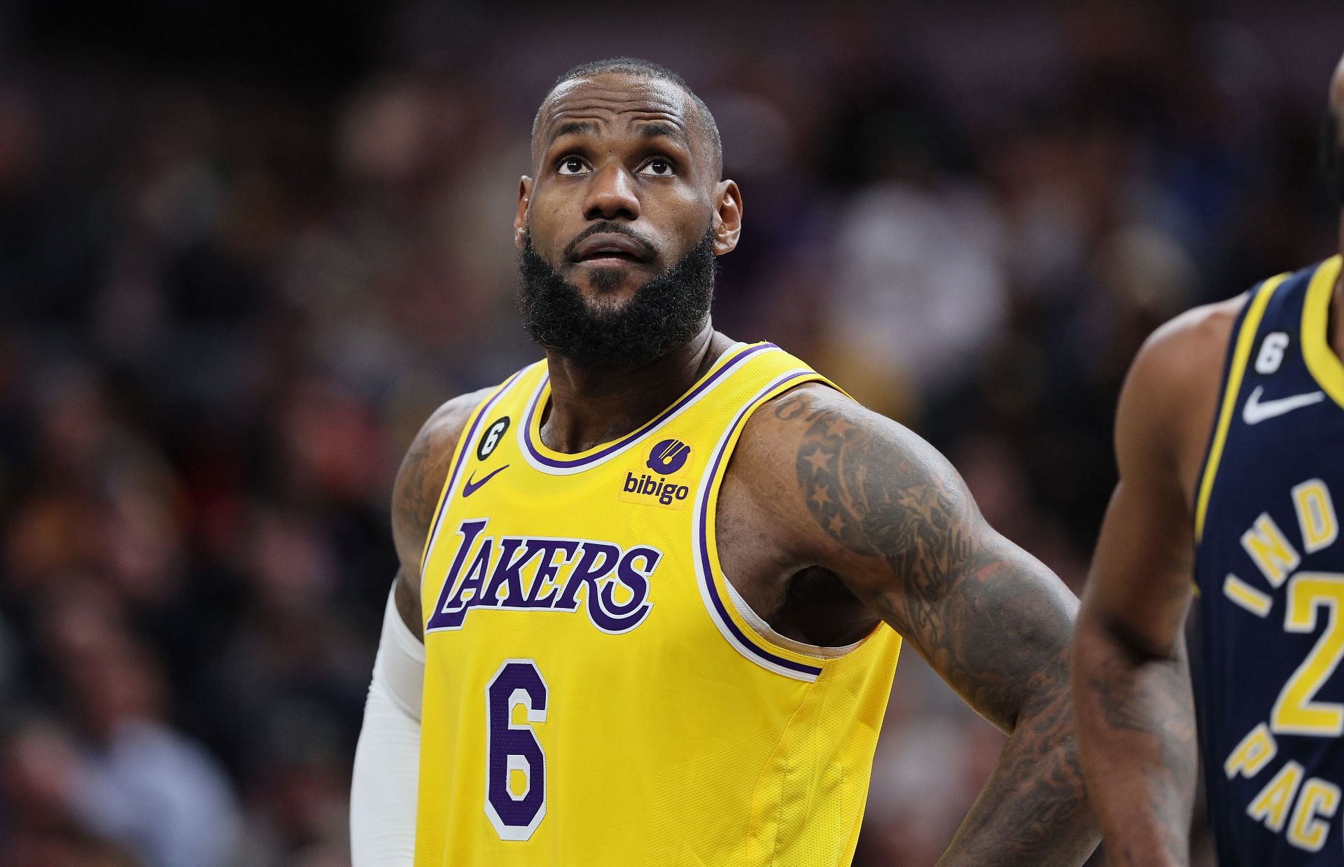 LeBron doesn't seem to be in touch with his half-brother (Image via Getty Images)