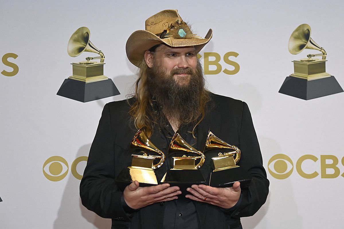 Super Bowl 2023 national anthem betting: How long will Chris Stapleton  sing? - The Athletic