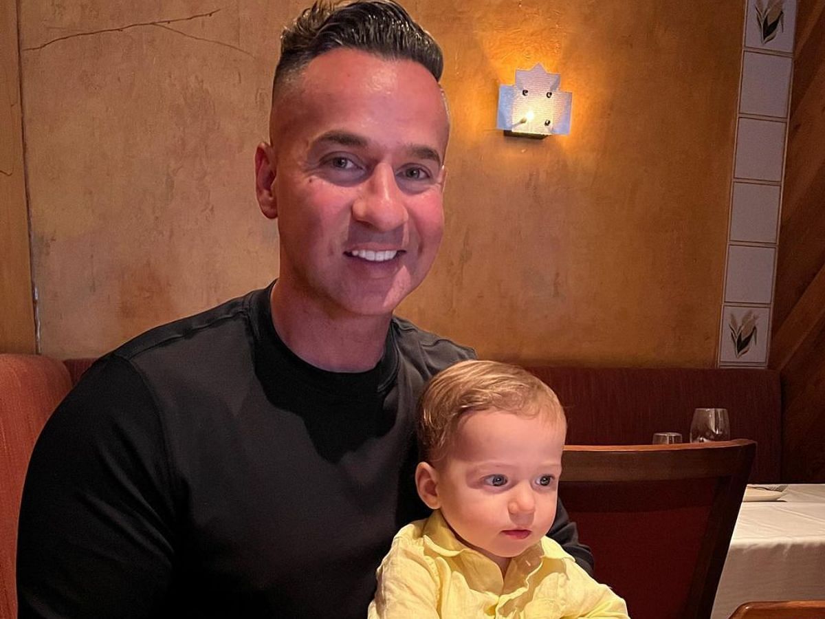 Michael believes that Earth and many other planets are flat, not round (Image via mikethesituation/ Instagram)