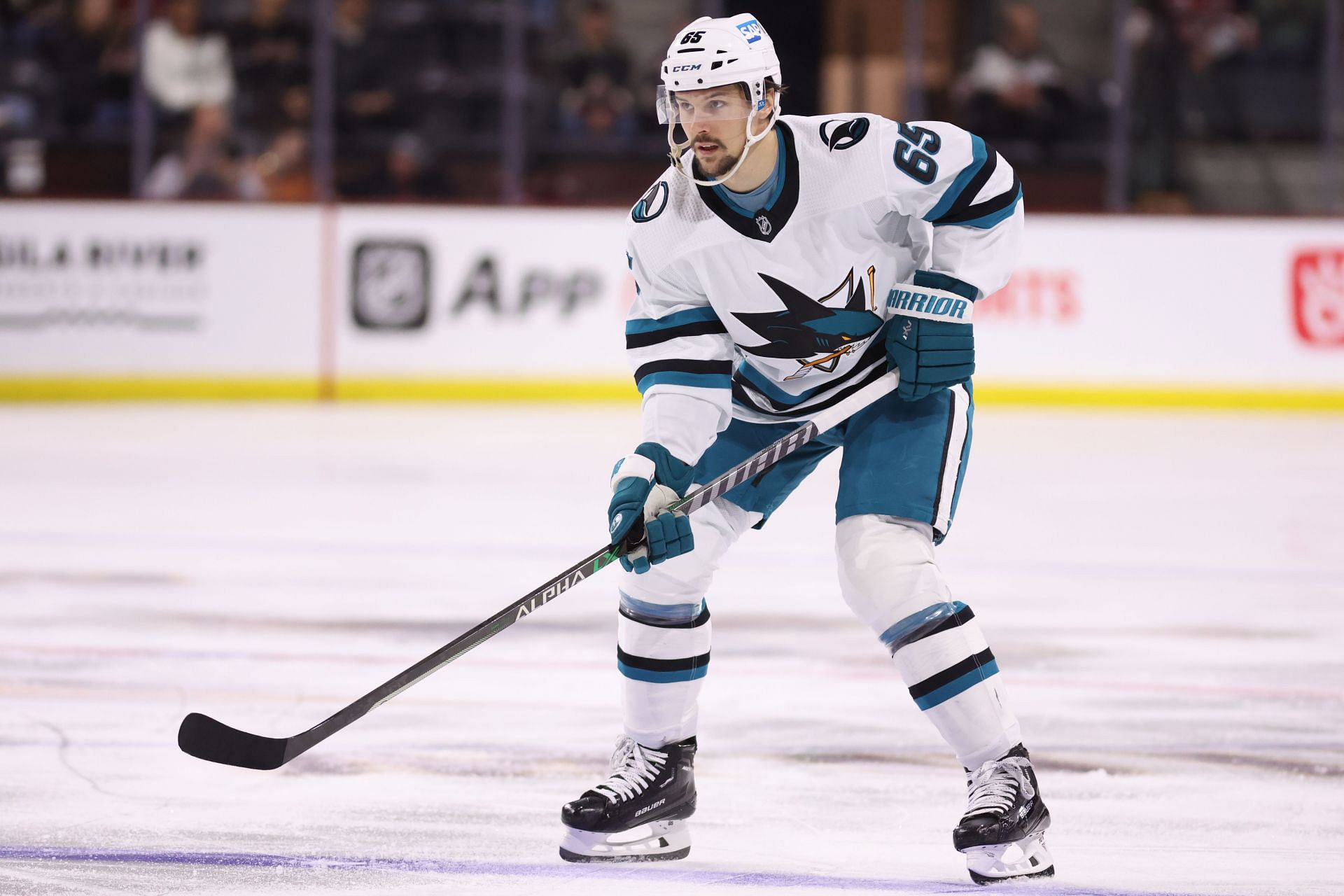 NHL: Canucks trade Bo Horvat to Islanders in blockbuster deal