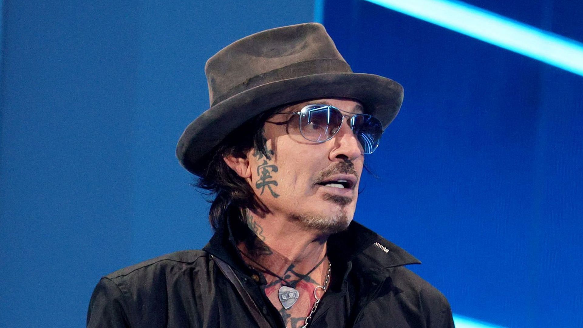 Tommy Lee Twitter post sparks hilarious memefest online