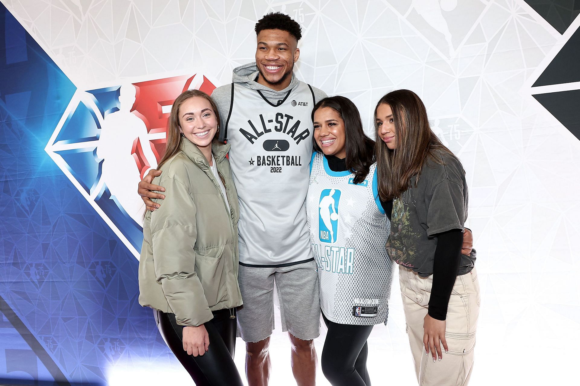 Giannis Antetokounmpo: 4 Things to Know about His Girlfriend Mariah Danae  Riddlesprigger - EssentiallySports