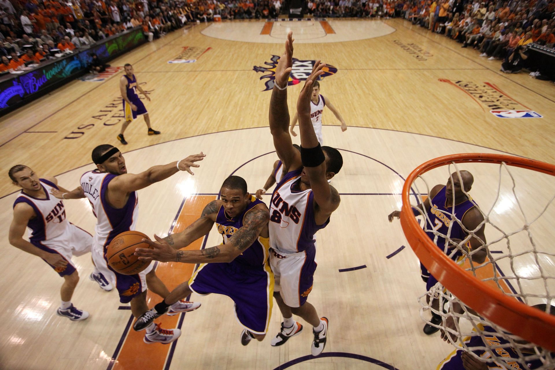 Los Angeles Lakers v Phoenix Suns, Game 4
