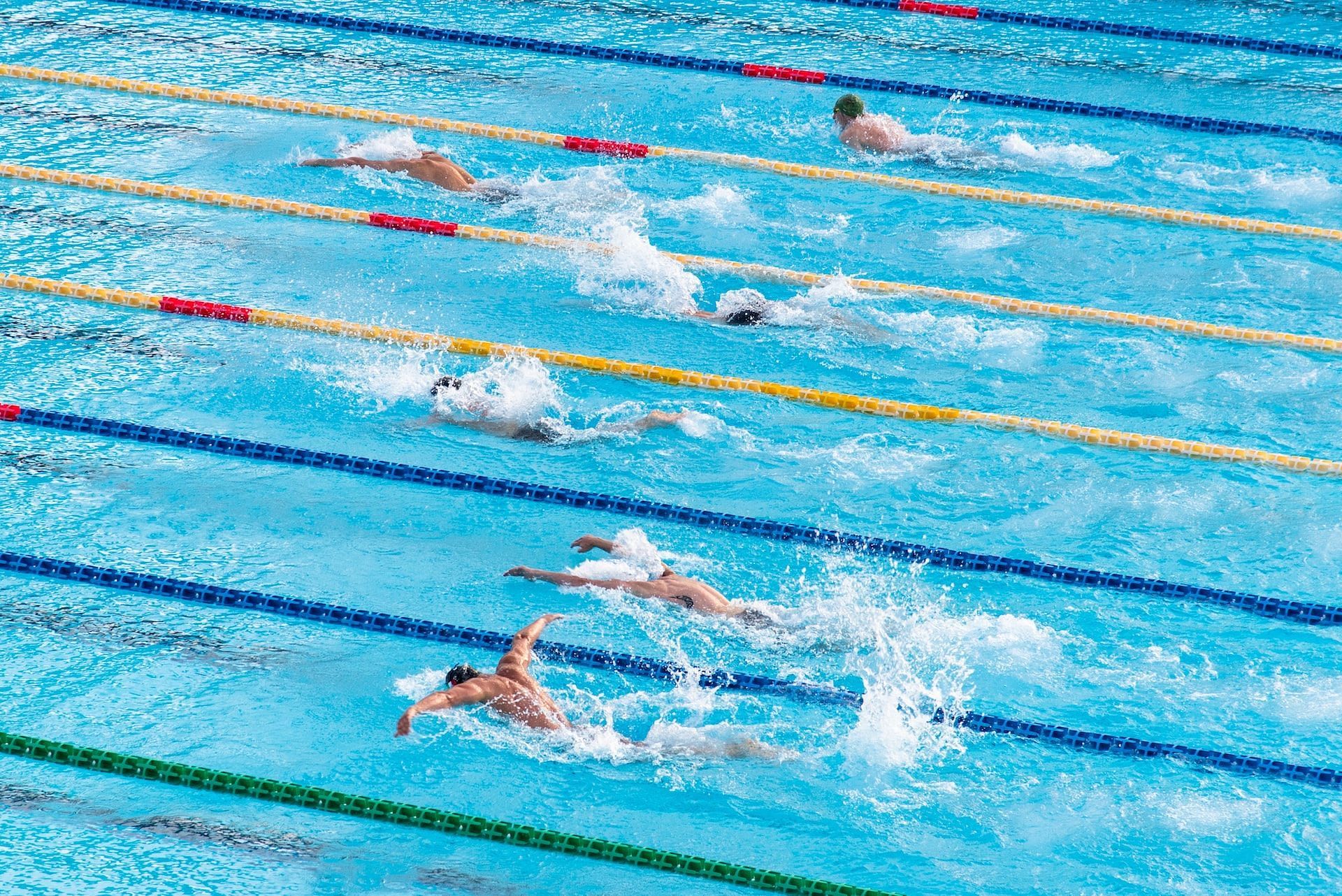 Water aerobics (Photo via Serena Repice Lentini/Unsplash)