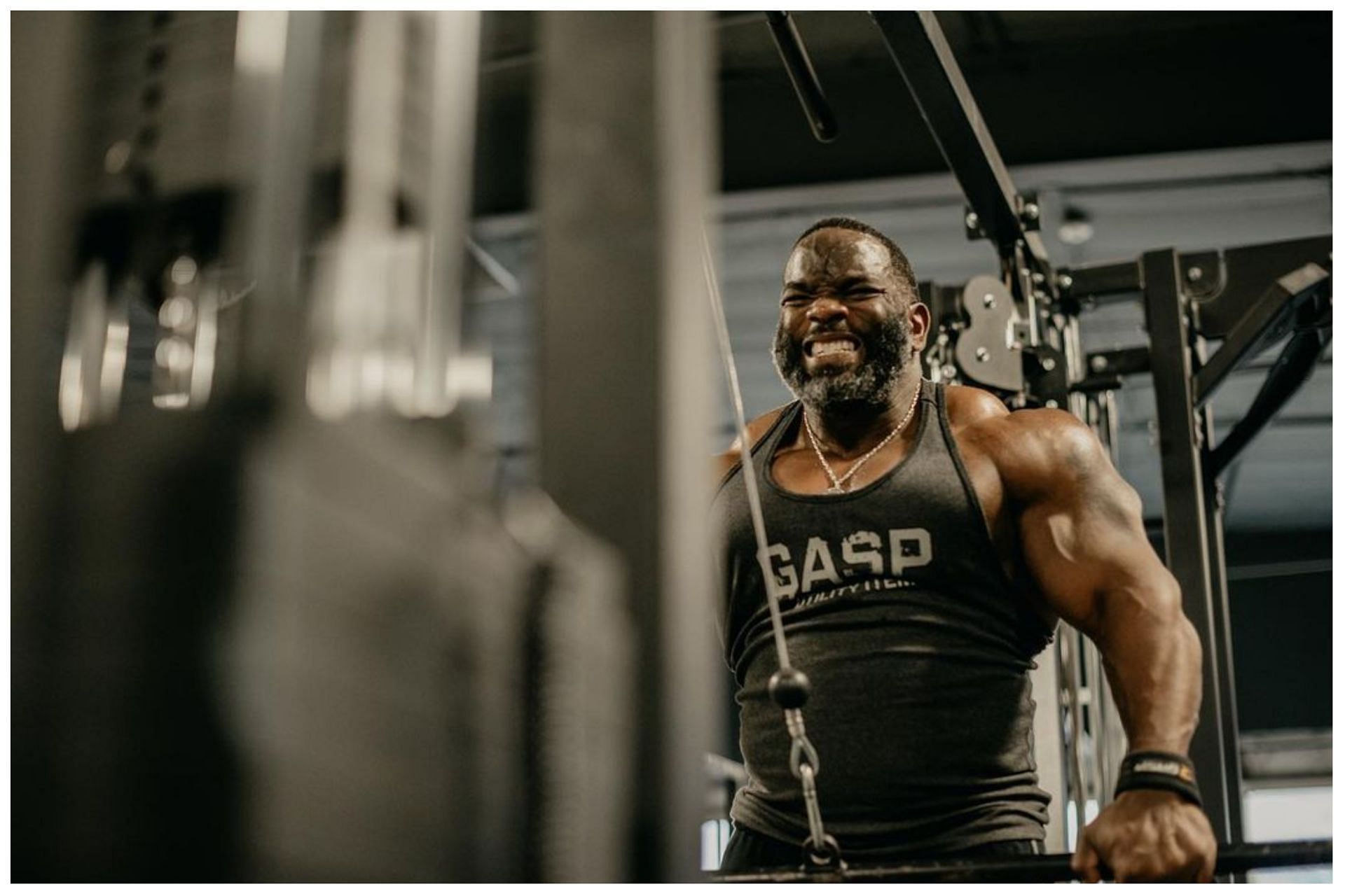 52-year-old Johnnie Jackson poses for the camera while focusing on building his physique (Image via Instagram @johnnieojackson)