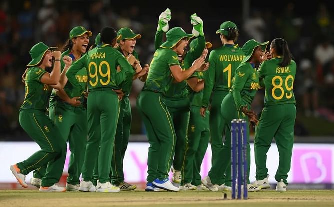 न्यूजीलैंड की T20 World Cup में चौंकाने वाली हार, इंग्लैंड की लगातार दूसरी धमाकेदार जीत