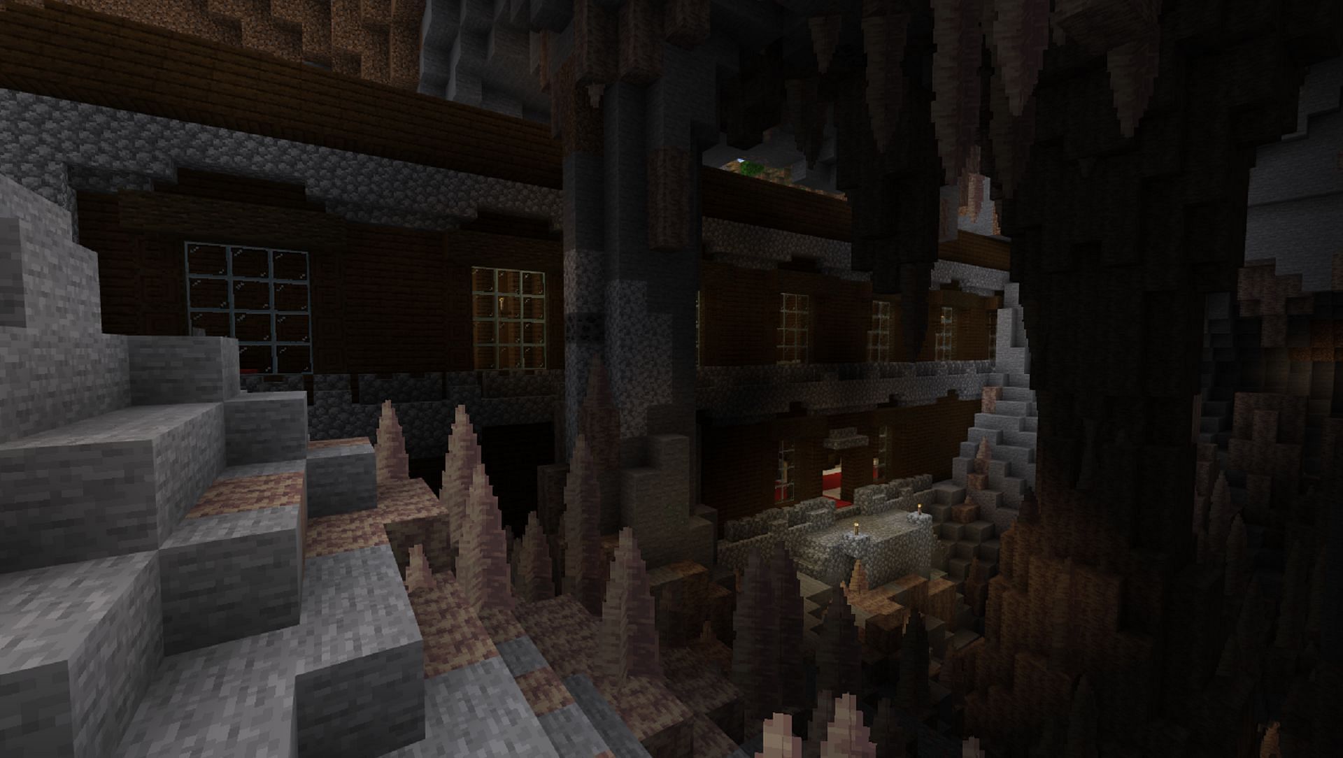 If Minecraft players can clear out the spawn mansion, it could make for an interesting SMP base (Image via Mojang)