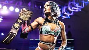 4-time World Champion teases blockbuster intergender match with Mercedes Moné (Fka Sasha Banks)