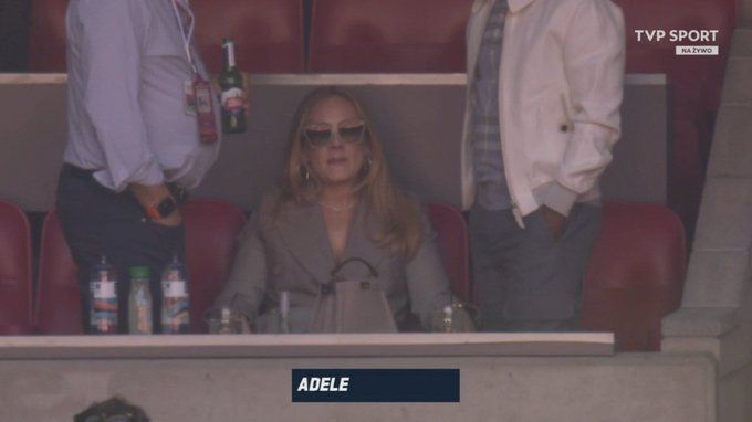 A walking meme: Adele at Super Bowl 'just for Rihanna' sparks hilarious  memefest online