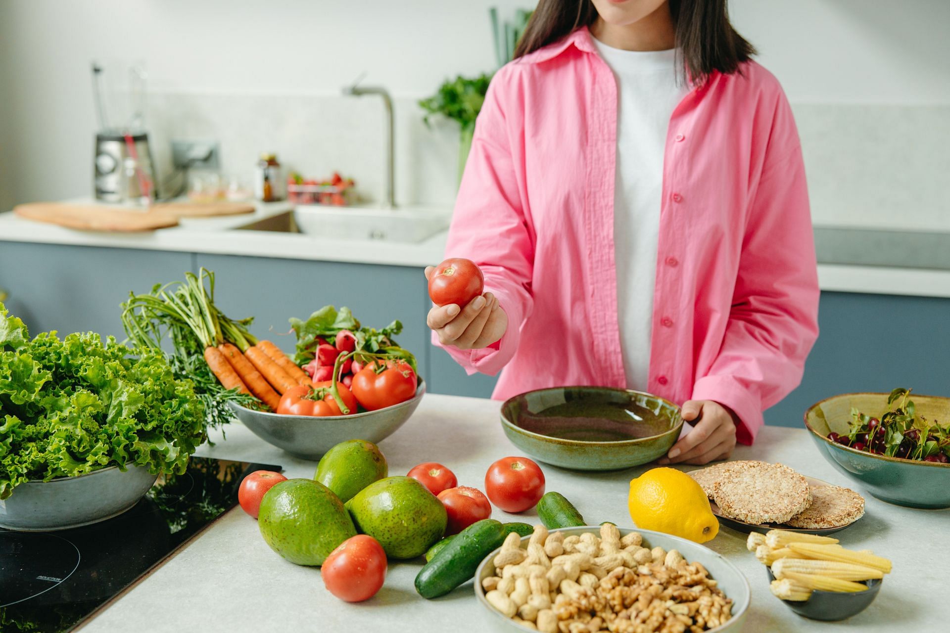 Maintaining a healthy diet is very important to balance your hormones (Image via Pexels/Yaroslav Shuraev)
