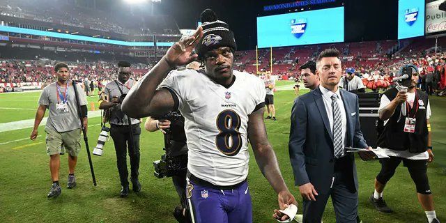 Landing Spots for Ravens' Lamar Jackson, Raiders' Derek Carr