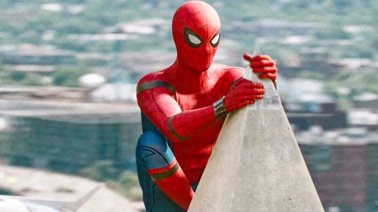 Spider-Man rescues his classmates from the Washington Monument. (Image via Marvel Studios)