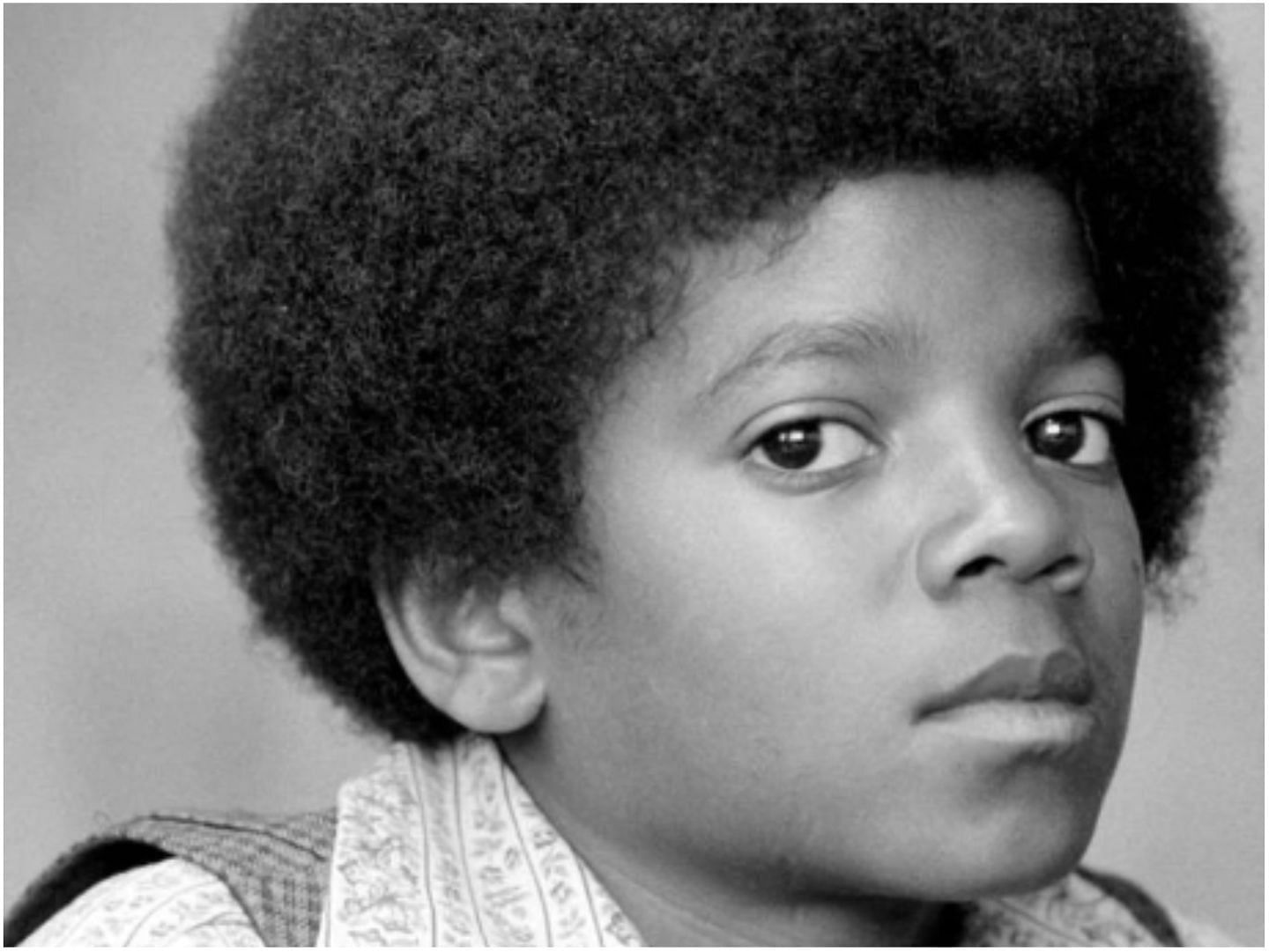Michael was the eighth of nine children in a family of 12. (Image via Instagram @michaeljackson100photo)