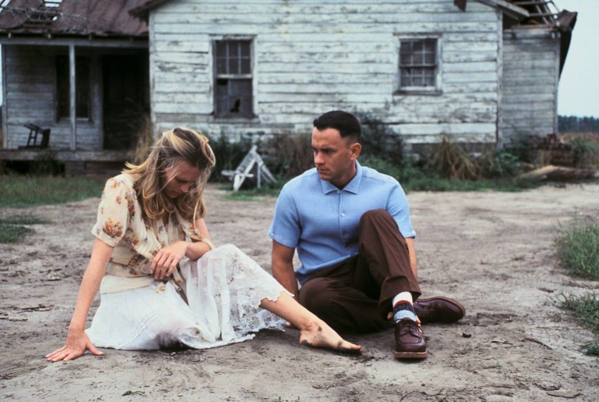 How old was Tom Hanks in Forrest Gump?